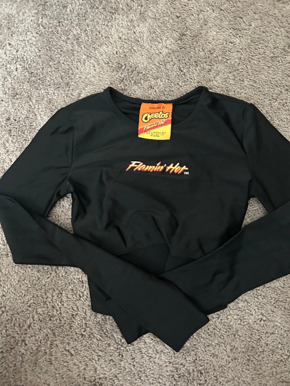 Long sleeve with hot Cheeto logon
